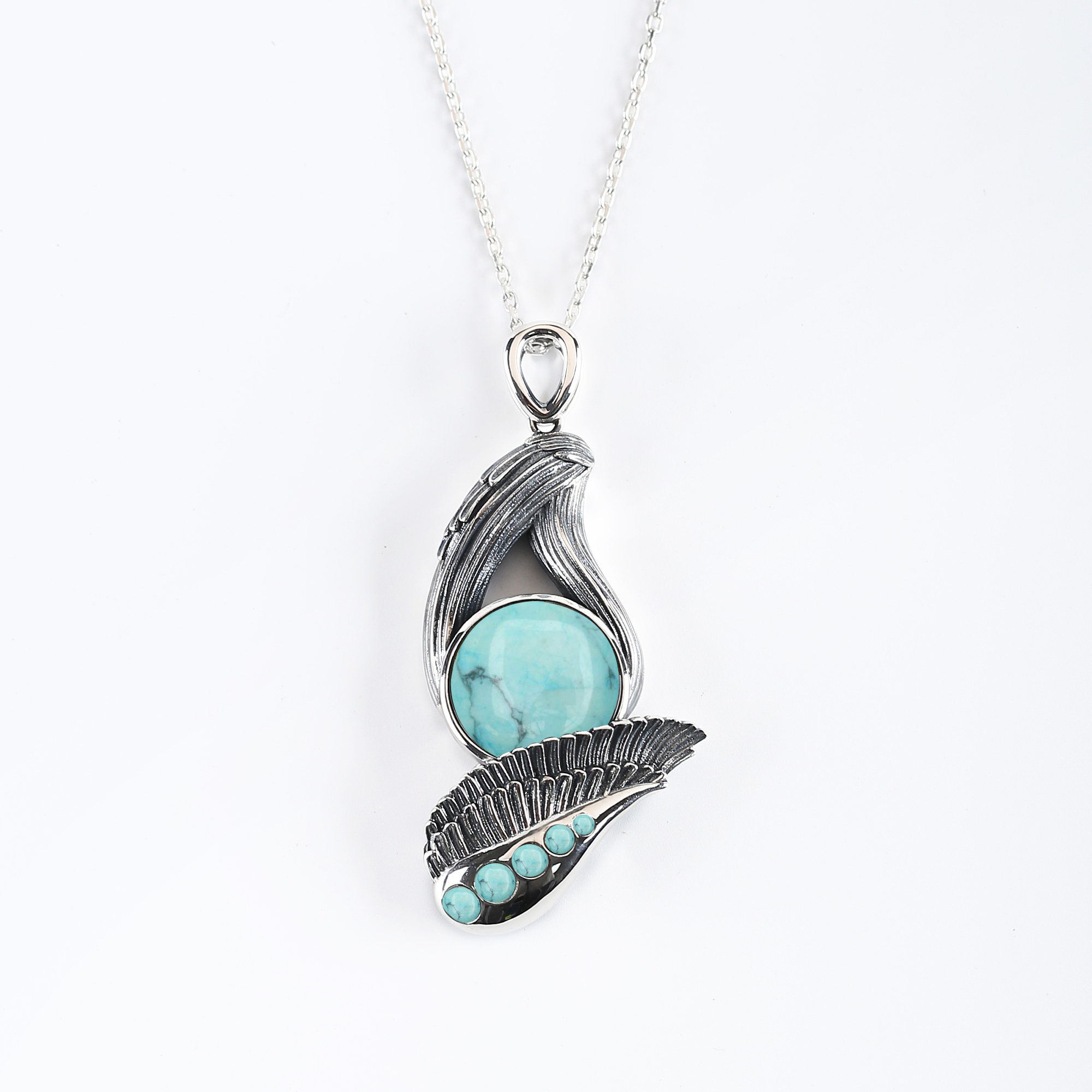 Majestic Pendant