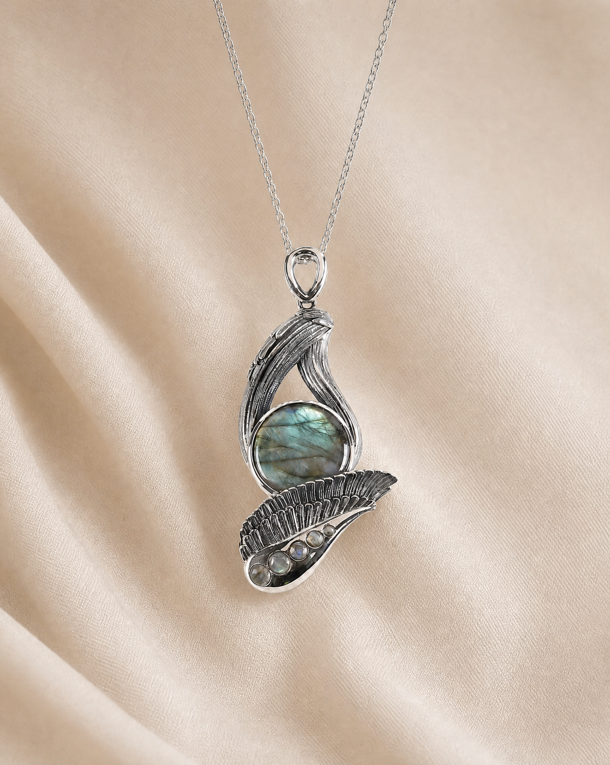 Majestic Labradorite Pendant — Silver