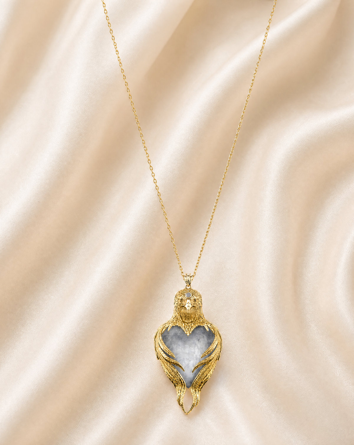 Vision-Nes Clear Quartz Pendant — Gold