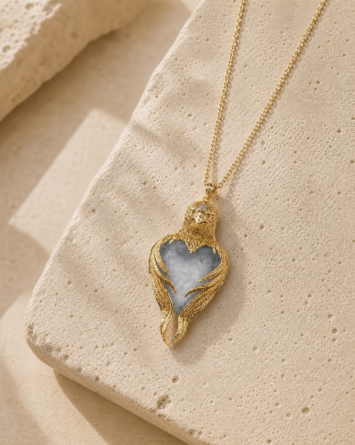 Vision-Nes Clear Quartz Pendant — Gold
